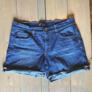 Gap Womens jean shorts, 5” length